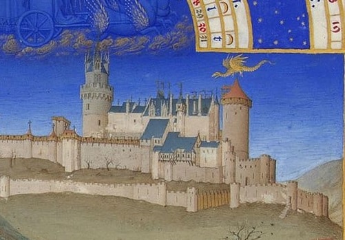 Détail d’une enluminure sur lequel on voit une représentation du château de Lusignan devant un ciel bleu roi. Au-dessus de la tour de droite vole un dragon doré, figuration de Mélusine.