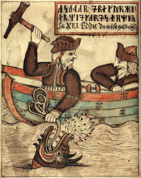 Illustration d’un manuscrit, représentant Thor, brandissant un marteau, dans une barque avec le géant Hymir. De l’eau sort la tête d’un serpent géant, que Thor tient à l’aide de ce qui peut être un filet ou une corde.